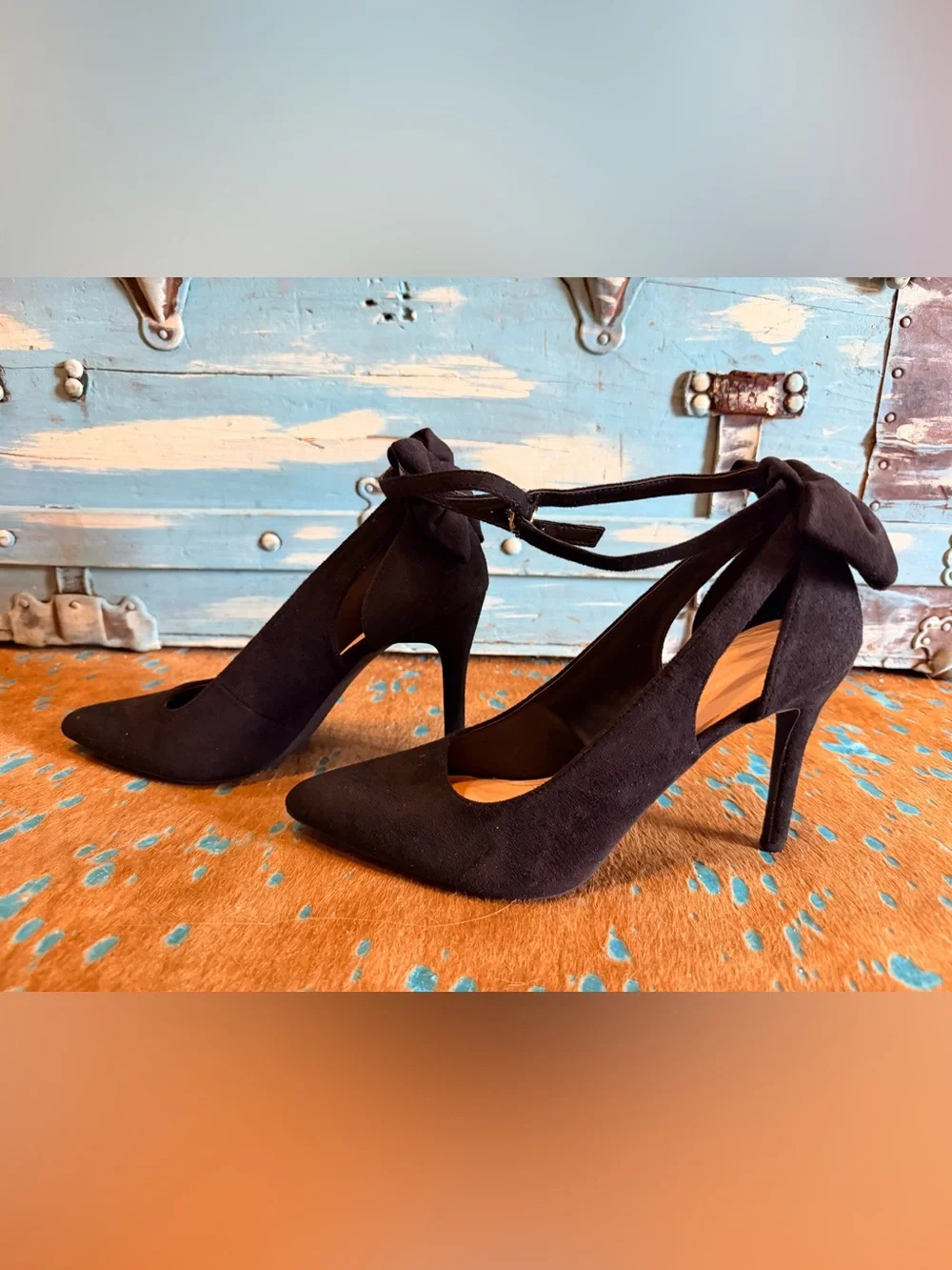 Bow back Strappy heels